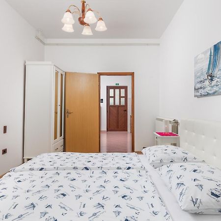 Guest House Marica Rovinj Buitenkant foto